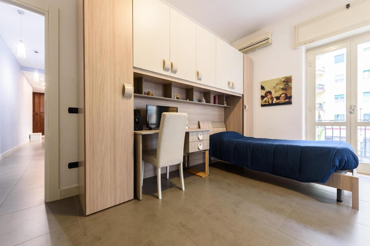 Via Mario Ruta 31 Appartement Napels Buitenkant foto